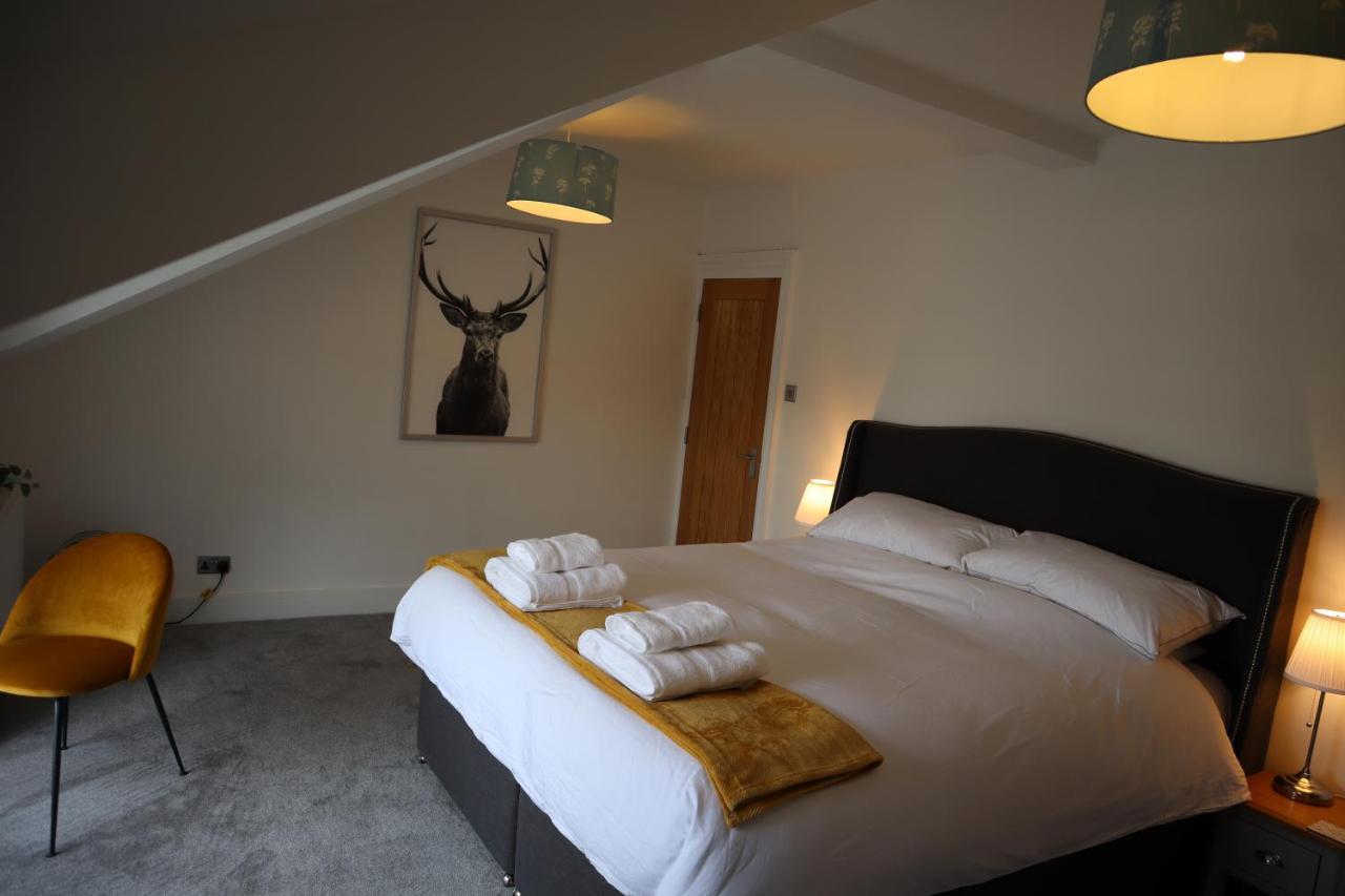 Lola'S Loft With Lake Views - Central Bowness - Pet Friendly Exterior photo